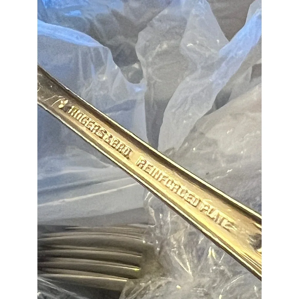 Rogers & Bro Remembrance Silverplate Teaspoons Set of‎ 12 Vintage 6 Inch
